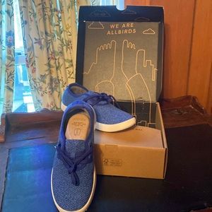 New in box, Allbirds tree skippers. Women’s size 7.